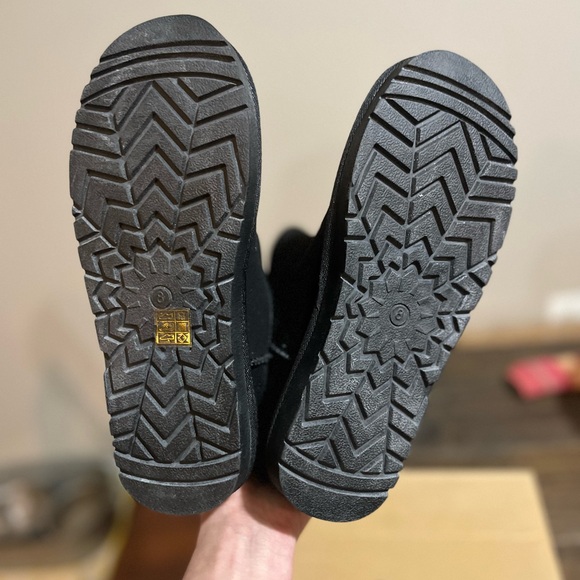 UGG boots - Picture 7 of 7